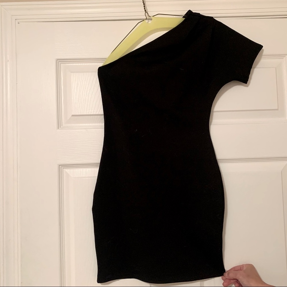TOBI One Shoulder Fitted Black Mini Dress